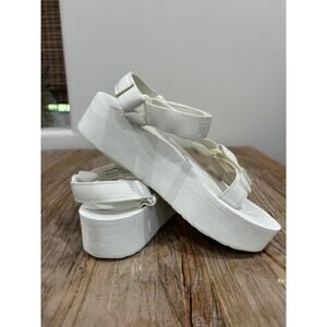 Teva Women's Flatform Universal Sandal White Size 7